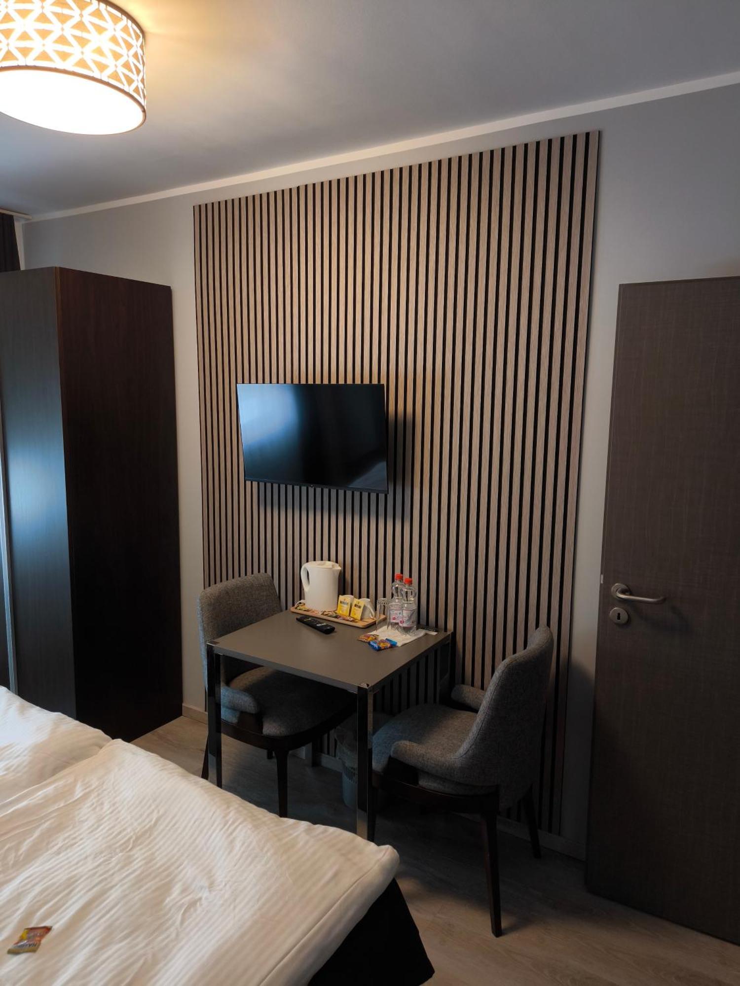 Loewen Hotel